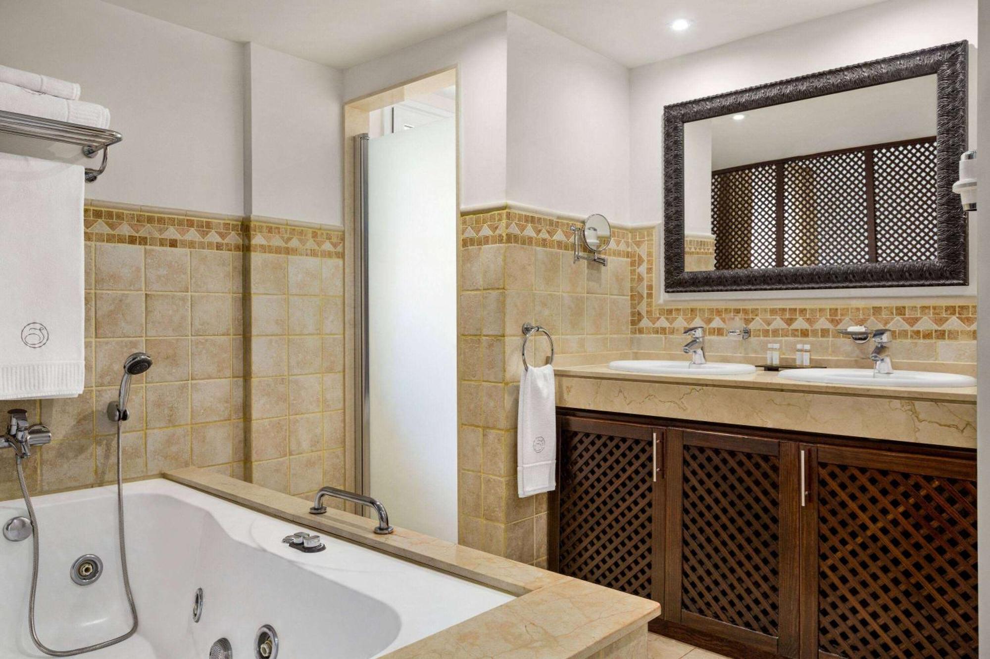 Aparthotel Wyndham Residences 3*